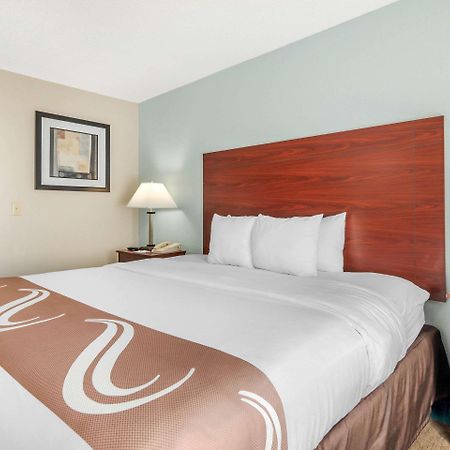 Quality Suites Kansas City International Airport Dış mekan fotoğraf