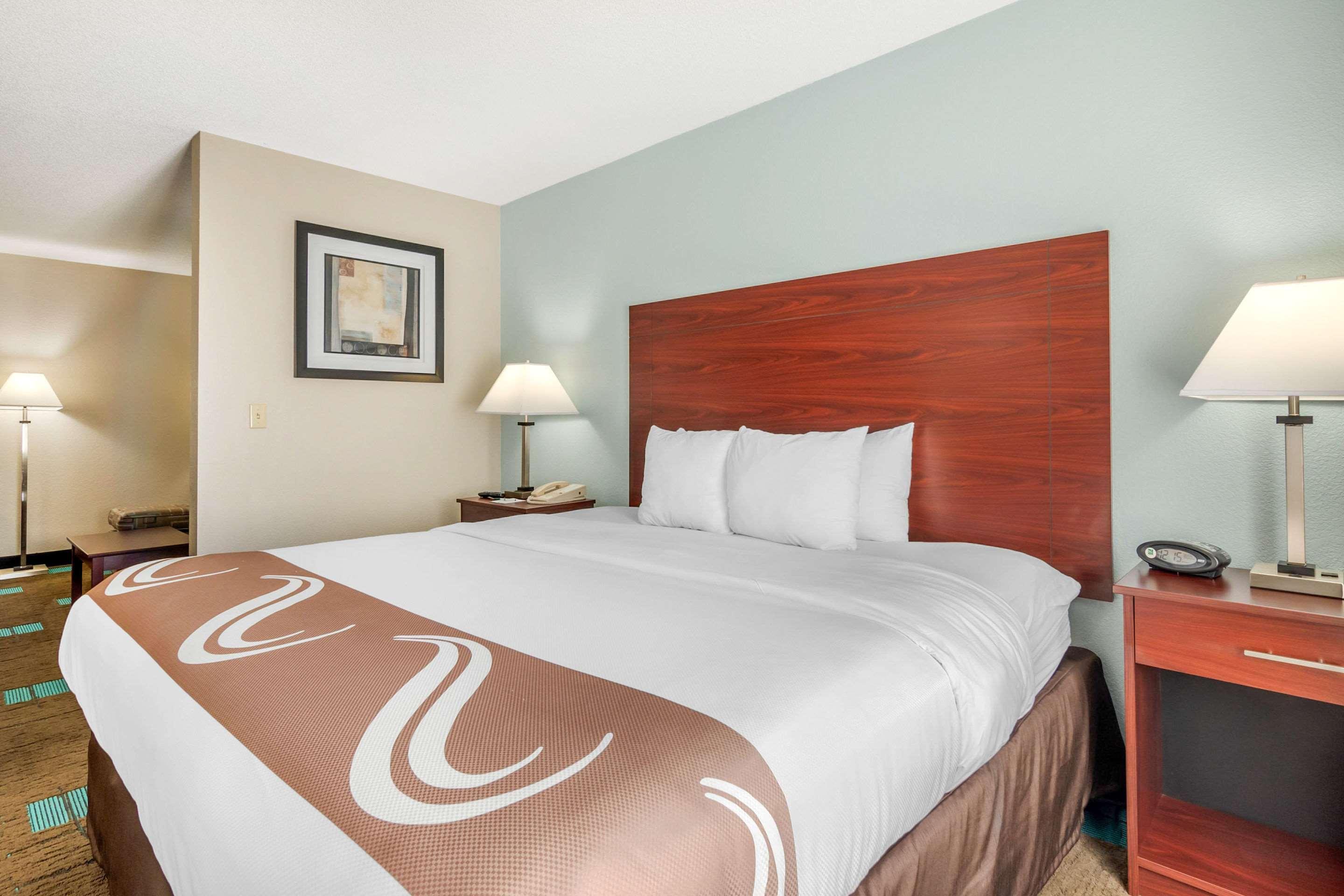 Quality Suites Kansas City International Airport Dış mekan fotoğraf