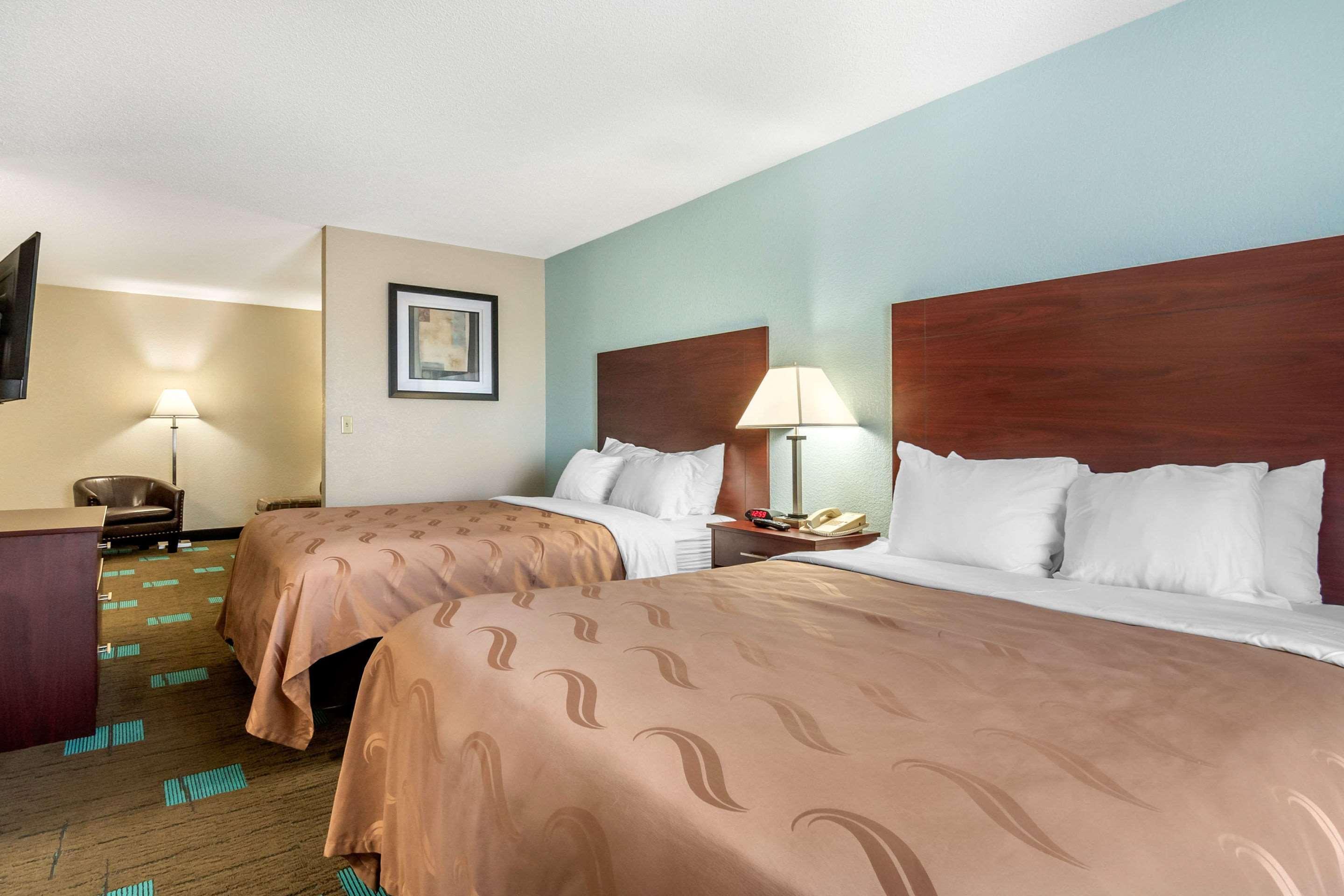 Quality Suites Kansas City International Airport Dış mekan fotoğraf