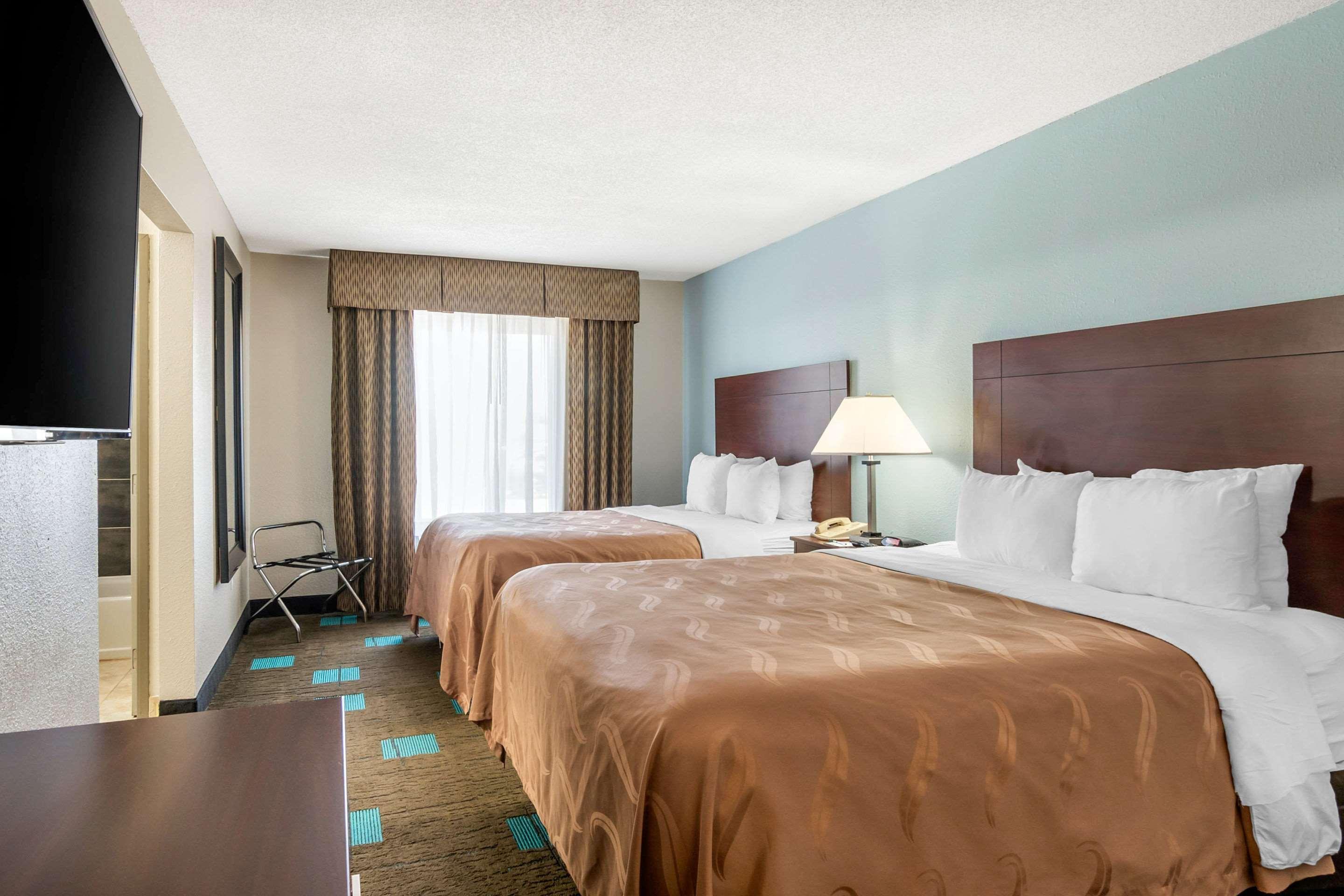 Quality Suites Kansas City International Airport Dış mekan fotoğraf