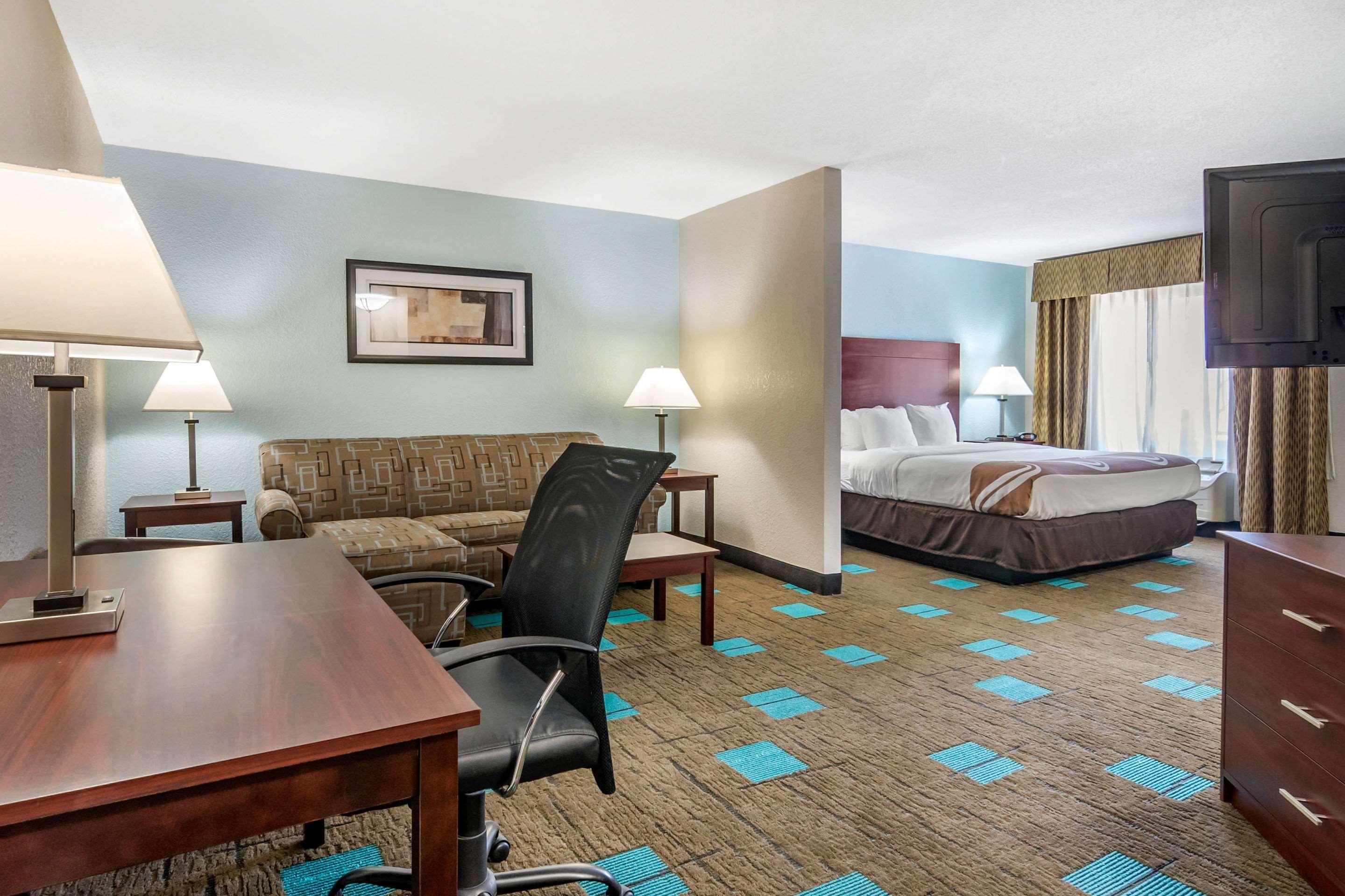 Quality Suites Kansas City International Airport Dış mekan fotoğraf