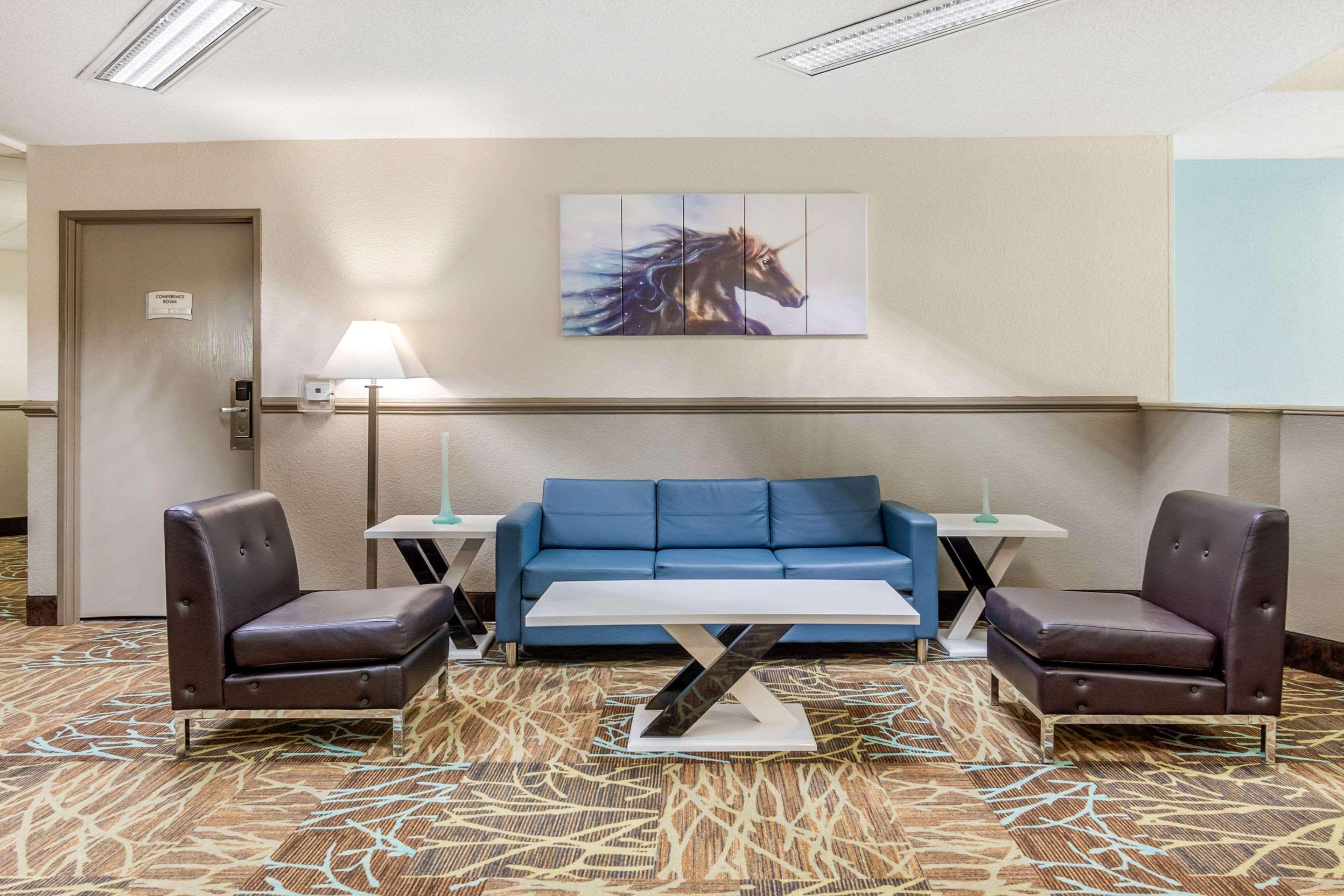 Quality Suites Kansas City International Airport Dış mekan fotoğraf